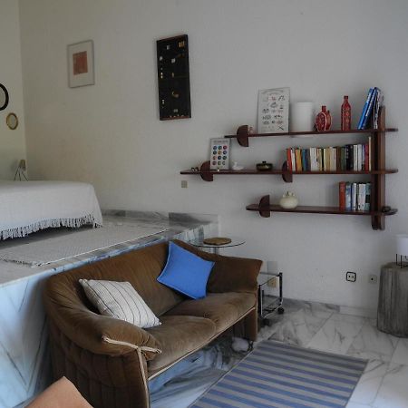 Tranquilos Estudios Cerca De La Playa 卡达克斯 外观 照片