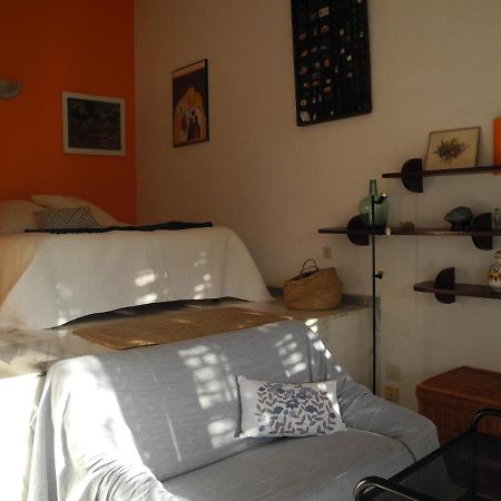 Tranquilos Estudios Cerca De La Playa 卡达克斯 外观 照片